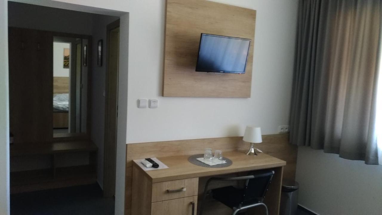 Penzion Kometa Pasohlávky Exterior foto